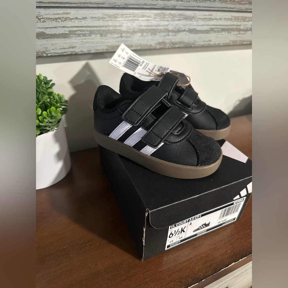 Adidas Toddler Court Sneakers